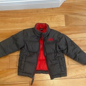 The North Face Kids Puffer Jacket - Charcoal and Scarlet